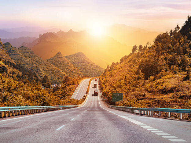 高速公路護(hù)欄板的小知識(shí)